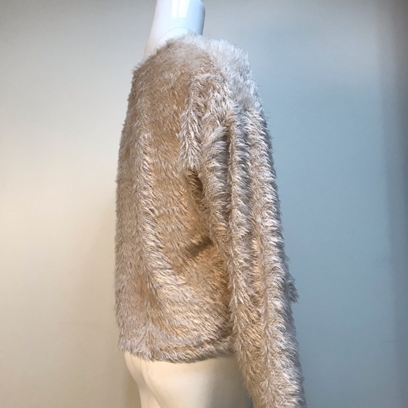 Zara Trafaluc cream fluffy white sweater - Picture 3 of 5